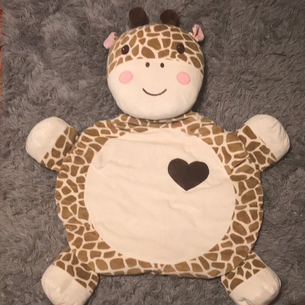 🧡 3/$25 Giraffe Playmat